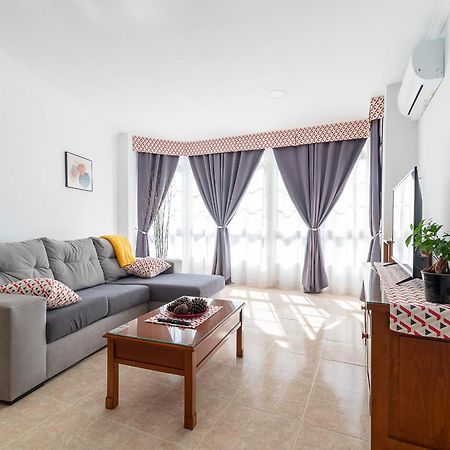 Apartamento Espacioso Cerca De La Playa Con Aire Acondicionado Apartment Moana Bagian luar foto
